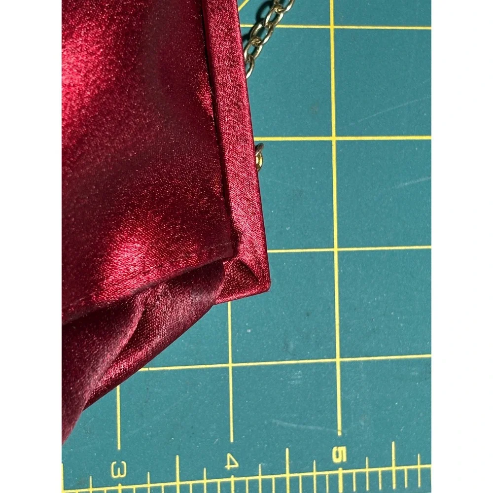 La Regale Evening Clutch Women Small Red Satin Jewel Kiss Lock Chain Strap